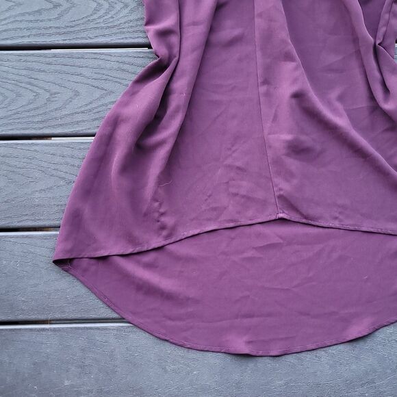 💙3 for $30💙 Ro & De Plum High-Low Flutter Sleeve Blouse - Picture 6 of 7